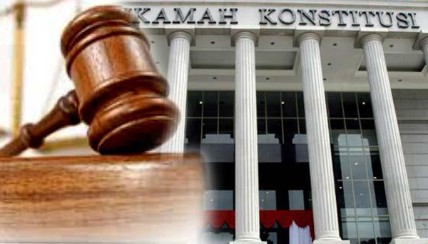 mahkamah-konstitusi-ilustrasi-130634-b