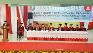 Wisuda Akper Sintang