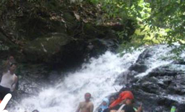 Air terjun Poring merupakan salah satu objek wisata alam yang belum dikembangkan