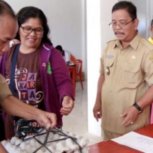 20171220bupati_rupinus_cek_pasar_murah
