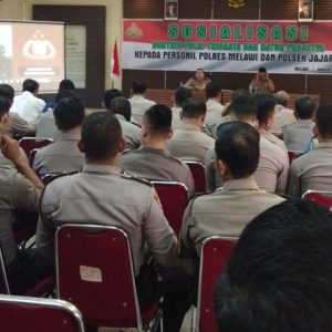 Jajaran Polres Melawi ketika melaksanakan Sosialisasi dan Revatalisasi Doktrin Polri,