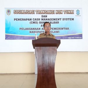 Bupati ketika menyampaikan sambuatannya dalam pembukaan kegiatan sosialisasi aplikasi transaksi non tunai