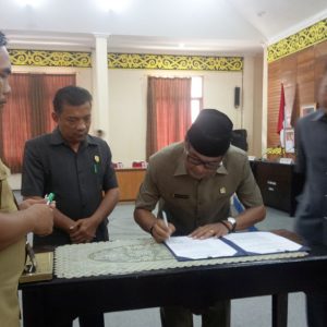 Penandatanganan berita acara penerimaan rekimendasi hasil kerja panssus
