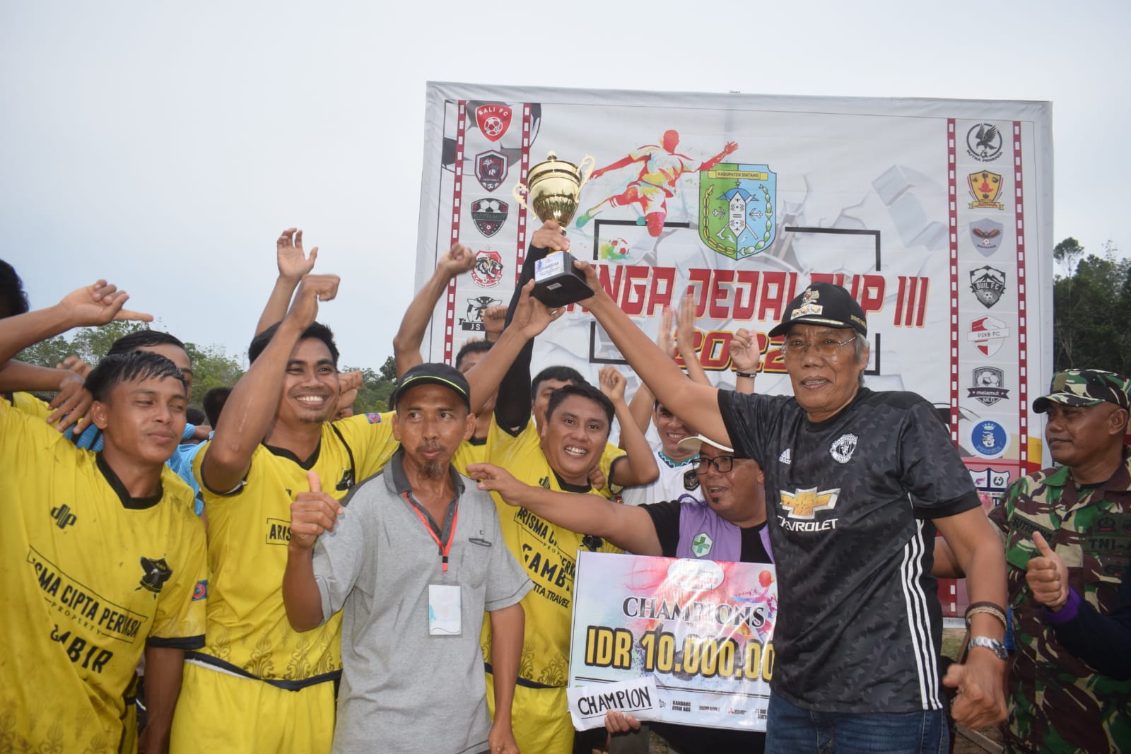 Permalink ke Bupati Sintang Tutup Open Turnamen Nanga Dedai Cup III